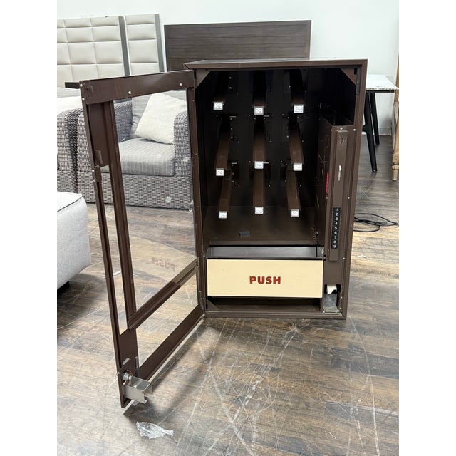 Tom's Table Top Vending Machine For Sale - Image 4 of 12