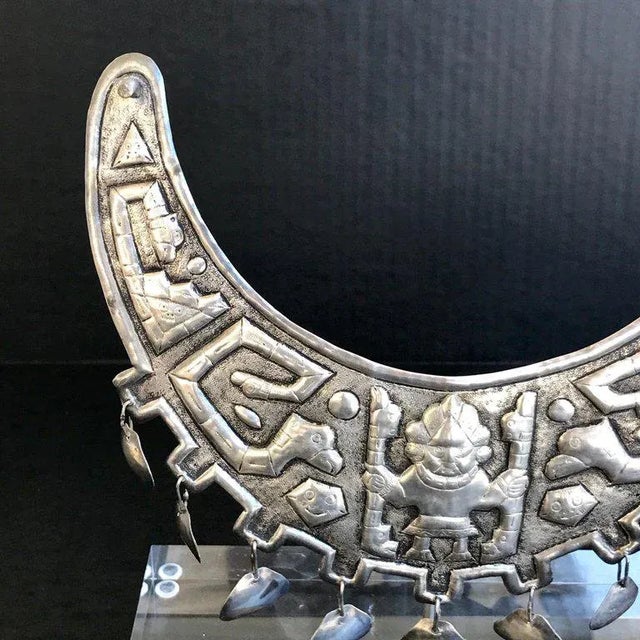 Silver Early 20th Century Museum Mounted Grand Tour Inca or Sipan Silver Official Necklace For Sale - Image 8 of 13