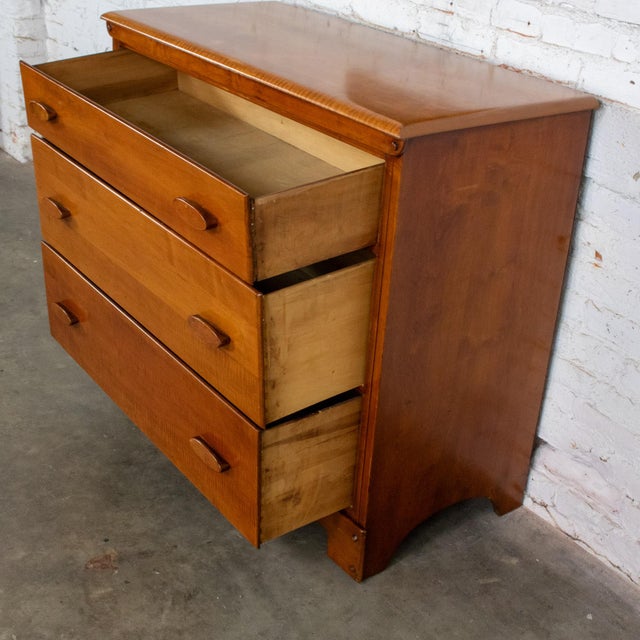 1930s to 1950s Transitional Solid Maple Gentleman’s Chest With Hand Carved Pulls and Wall Mirror For Sale - Image 17 of 18