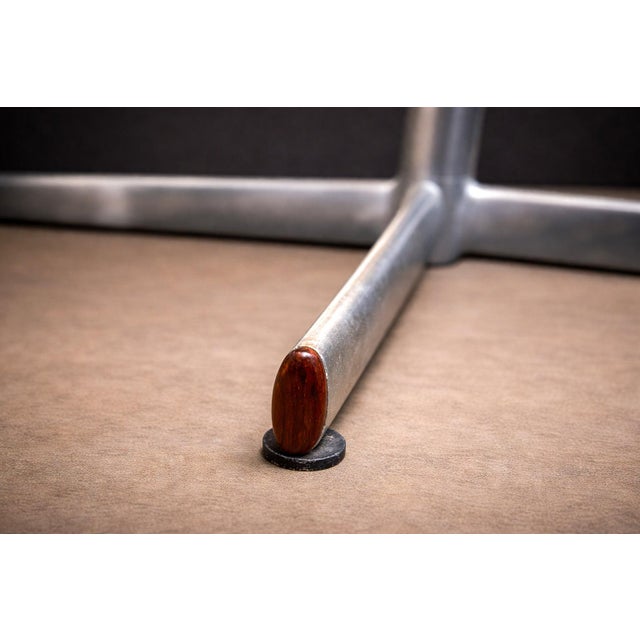 Round Dining Table in Hardwood and Metal, Jorge Zalszupin, 1960s For Sale In New York - Image 6 of 8