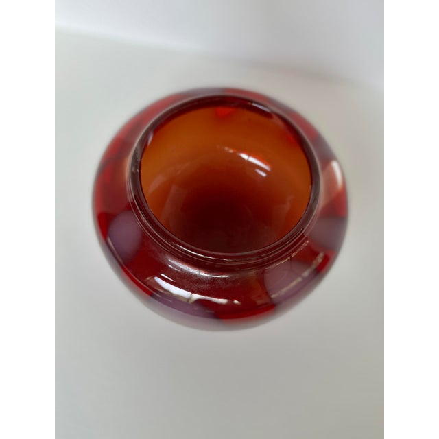Glass 1980s Hand-Blown Ruby Ombre Glass Vase For Sale - Image 7 of 9