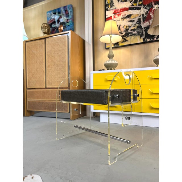 Mid-Century Modern Vintage 1970s Clear Acrylic Lucite Vanity Stool New Upholstered Seat For Sale - Image 3 of 8