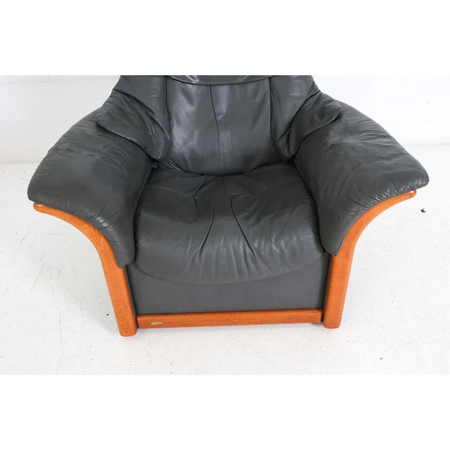 Wood Late 20th Century Ekornes Leather Eldorado Lounge Chair & Ottoman For Sale - Image 7 of 16