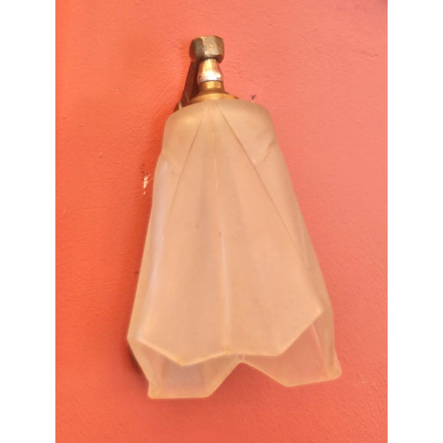 French Art Deco Wall Light from Degué, 1930s For Sale - Image 4 of 11