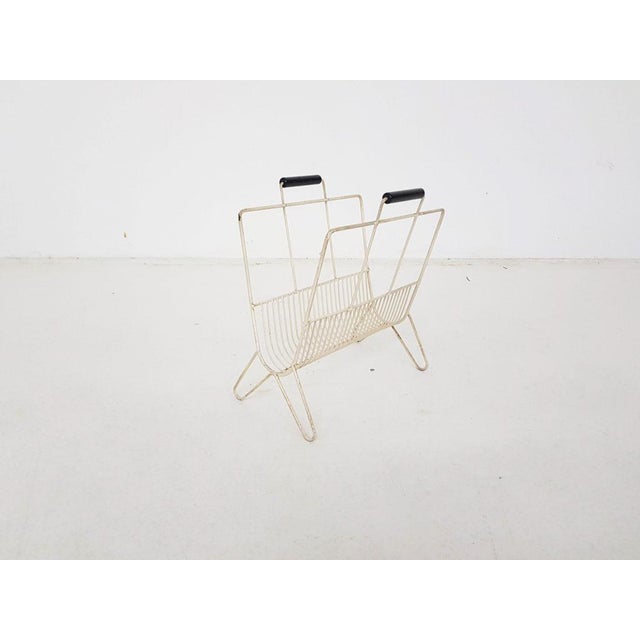 Mid-Century Modern White Metal Magazine Rack, 1950s For Sale - Image 3 of 7