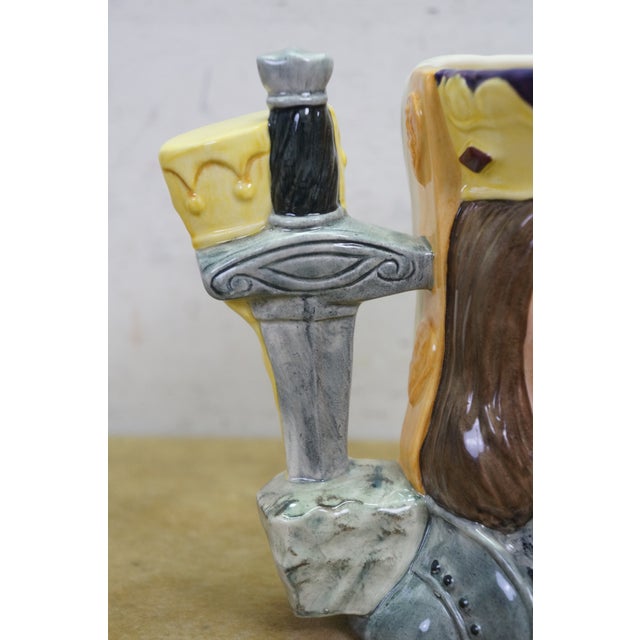 1980s American Royal Doulton Lovers King Arthur & Guinevere Two Face Toby Character Jug For Sale - Image 5 of 11