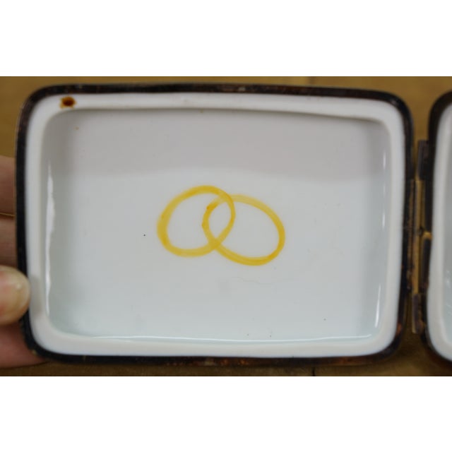Pink Late 20th Century Parry Vieille Limoges France Peint Main Marriage Bed Trinket Keepsake Box 4" For Sale - Image 8 of 12