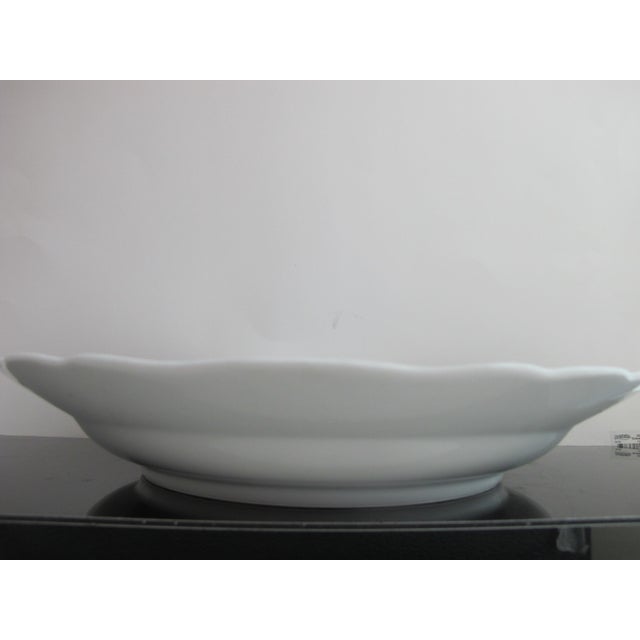 Meissen Porcelain Blue Onion 14" Deep Round Serving Platter Charger Chop Plate For Sale In Portland, OR - Image 6 of 9