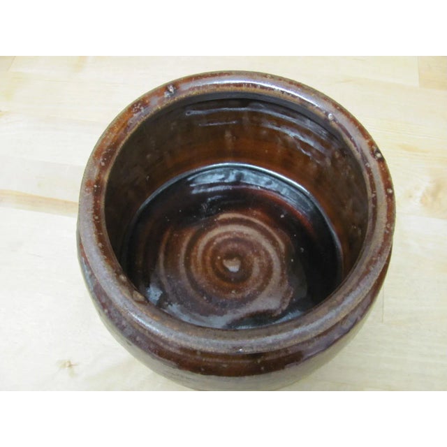 Mid 20th Century Mid 20th Century Warren McKenzie Studio Pottery Bowl Shino Glaze Exterior Design For Sale - Image 5 of 8