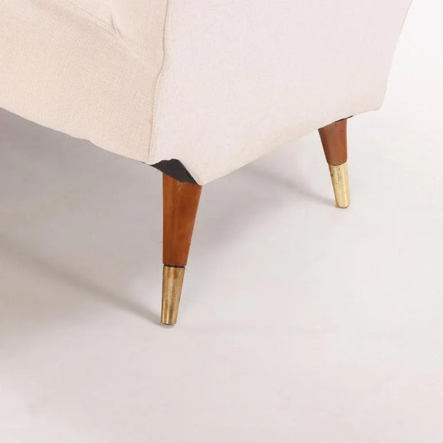 White Upholstered Italian Three Leg Sofa Circa 1950, Having New Fabric. For Sale In Philadelphia - Image 6 of 6