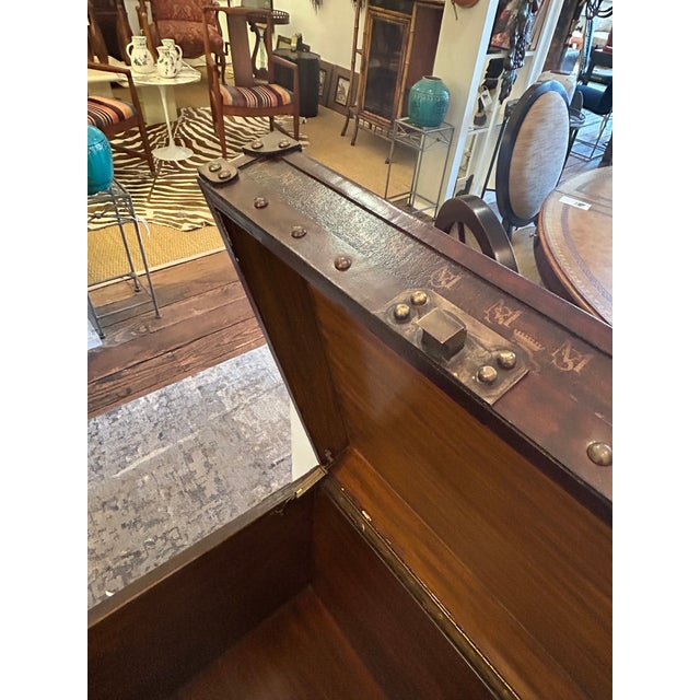 Brown Large Leather Wrapped Maitland Smith Trunk With Wooden Mounts For Sale - Image 8 of 16