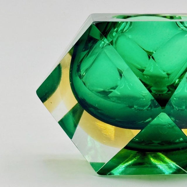 Geometric Emerald Green Murano Glass Sommerso Vase by Flavio Poli, Italy, 1970s For Sale - Image 9 of 12