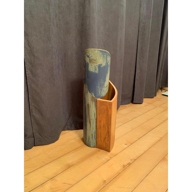 Large, ceramic, floor vase. In original and very good condition. The vase has a small blemish on the inside. Excellent...