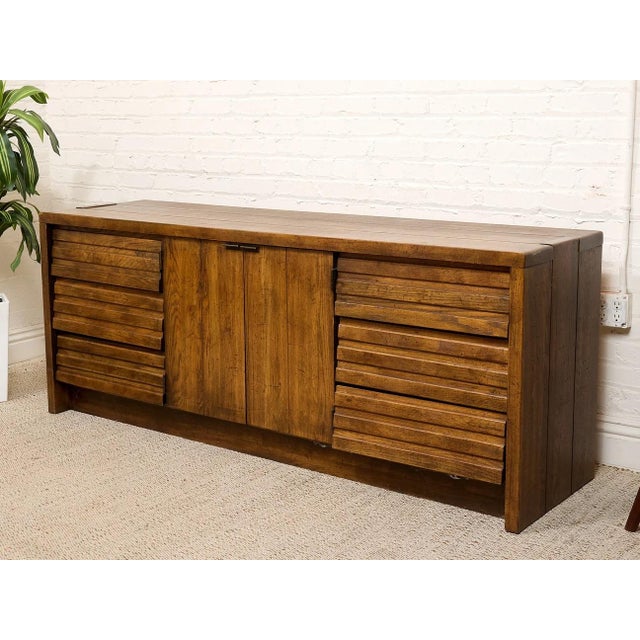 American Mid 20th Century American of Martinsville Dresser For Sale - Image 3 of 12