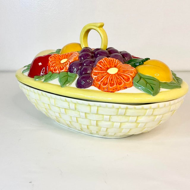 American 1982 Vintage Americana Folk Art Boho Chic Fruit Lidded Serving Bowl For Sale - Image 3 of 11