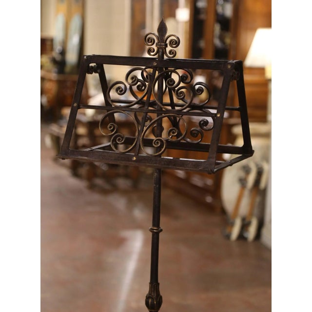 Gothic 19th C. French Gothic Wrought Iron Double-Sided Music Stand With Fleur-De-Lis For Sale - Image 3 of 9