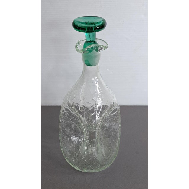 1968 Vintage Blenko #49 Clear Crackle Pinched Decanter W/ Green Stopper MCM 11.5" For Sale - Image 4 of 10