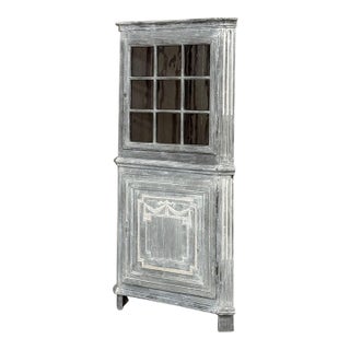 18th Century French Neoclassical Painted Corner Vitrine ~ Curio Cabinet For Sale