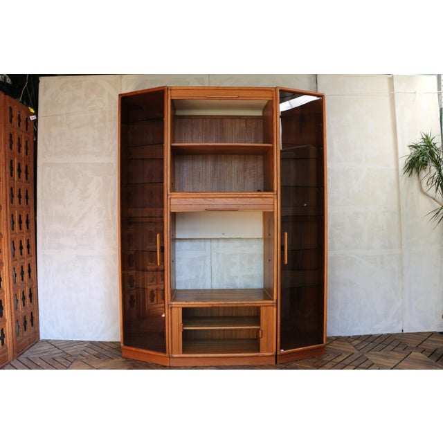 Danish Modern Teak 5-Piece Entertainment / Wall Unit — 1970s For Sale - Image 4 of 18