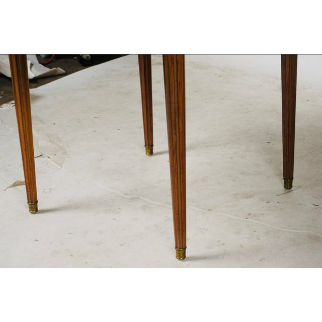1940s Pair of Louis XVI Style Bouillotte Tables With Marble Tops & Brass Gallery – Two-Tier Drink Tables For Sale - Image 4 of 10