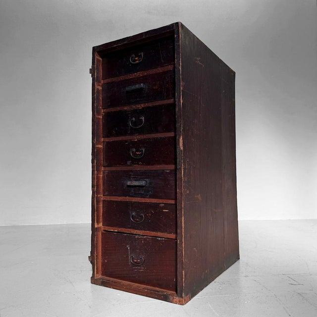 Antique Japanese Gyōshō-Bako Carrying Cabinet with 7 Drawers, 1870-1890 For Sale - Image 16 of 16