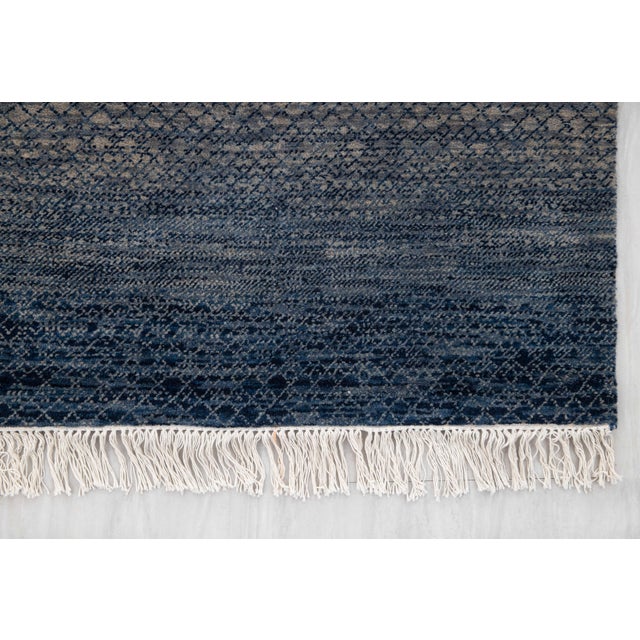 2.6' x 10' Savannah Hand Knotted Modern Blue Gray Wool & Silk Rug For Sale - Image 6 of 18