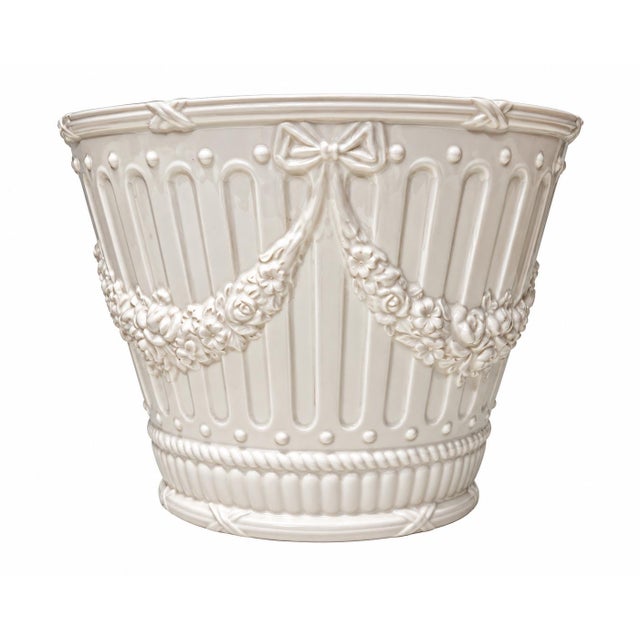 French Pair of Vintage Tiffany & Co. White Garland Motif Italian Cachepots Planters For Sale - Image 3 of 11