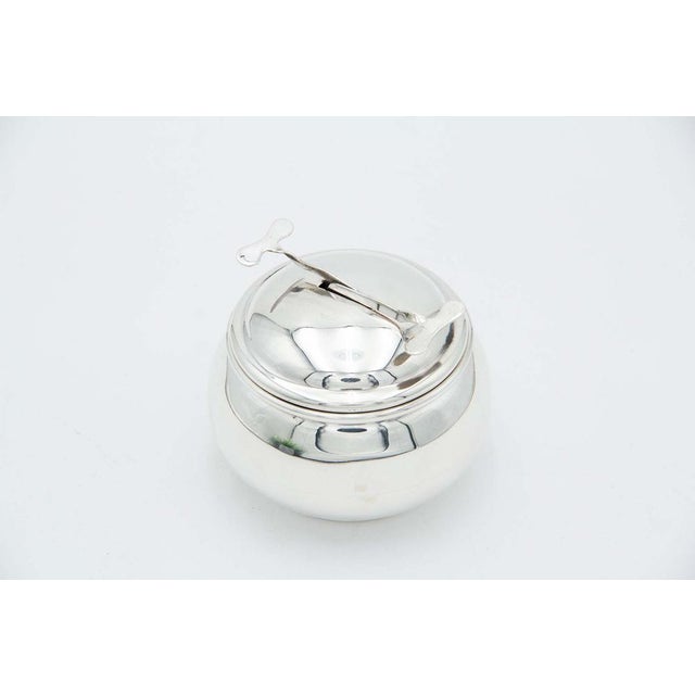 Spherical Sugar Bowl in Smooth Silver For Sale - Image 4 of 4