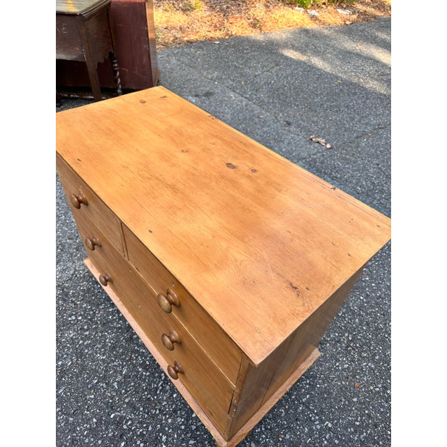 Wood 19th Century Pine Chest of Drawers For Sale - Image 7 of 8