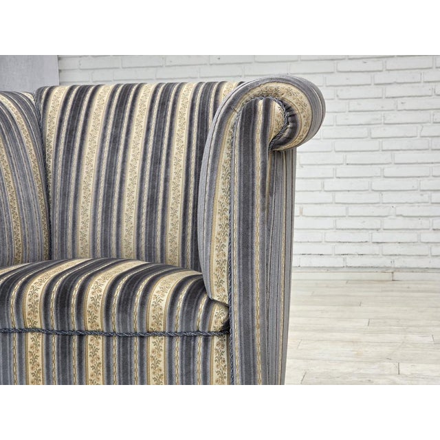 Wood Danish Lounge Chair in Blue/Beige Furniture Velour & Beech Wood Legs, 1960s For Sale - Image 7 of 18