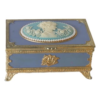 Cameo 'Wind Beneath My Wings' Music Box For Sale