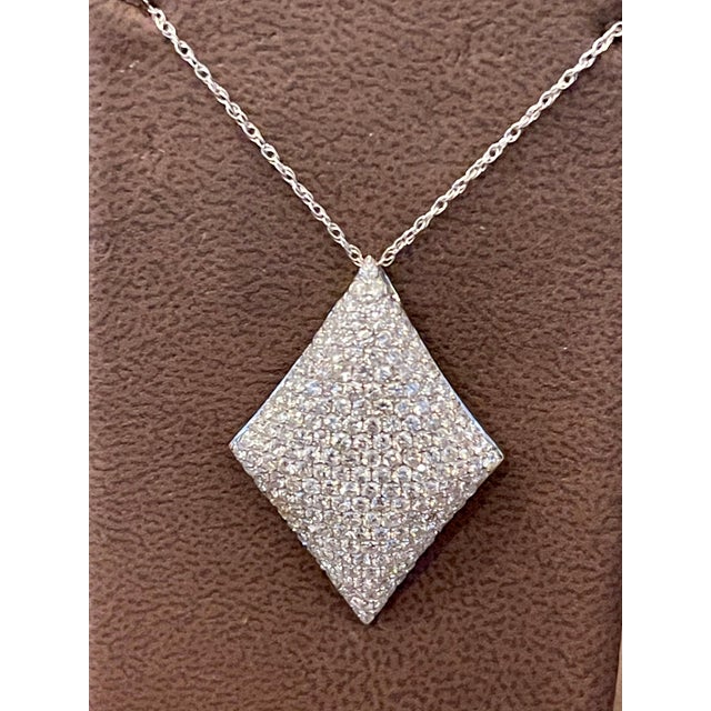 3.5 Carat VS/E Quality Diamond Pendant Necklace in 14 Karat White Gold For Sale - Image 9 of 18
