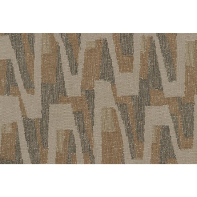 Rug & Kilim’s Scandinavian-Inspired Rug, Beige With Zigzag Geometric Patterns For Sale In New York - Image 6 of 8