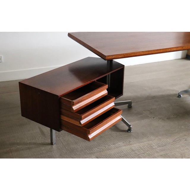 Mid-Century Modern T95 Desk by Osvaldo Borsani for Tecno, Italy, 1956 For Sale - Image 3 of 14