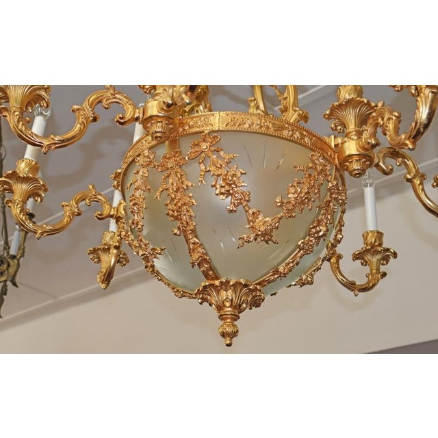 Glass 1990s Italian Fbai Gold Gilt Bronze & Crystal 12 Light Louis XV Style Chandelier For Sale - Image 7 of 12