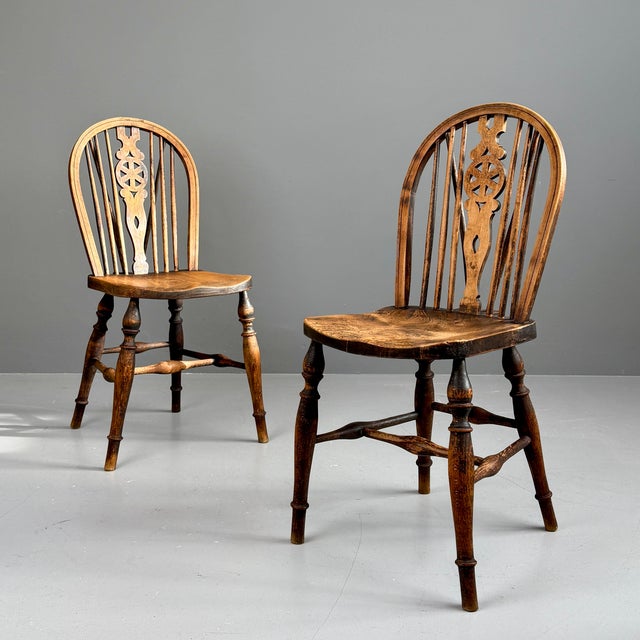 Antique English Windsor Chairs, 1890s, Set of 2 For Sale - Image 16 of 16