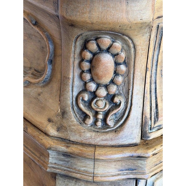 Antique French Louis XV Bombe Commode - Bleached Oak For Sale - Image 17 of 17