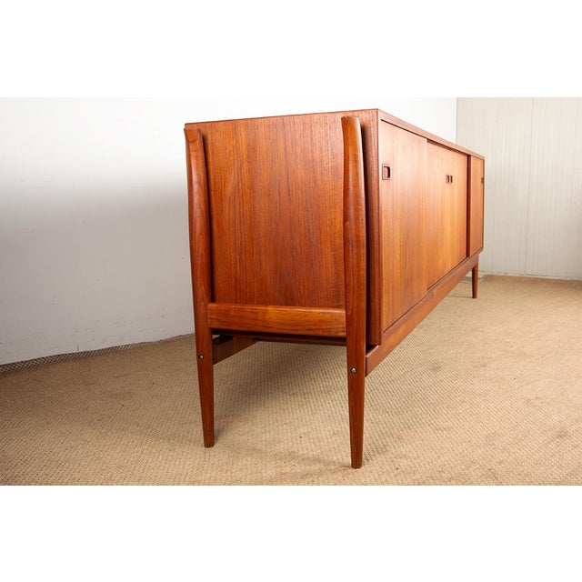 Finn Juhl Large Danish Sideboard in Teak by Finn Juhl for Samcon, 1960s For Sale - Image 4 of 18