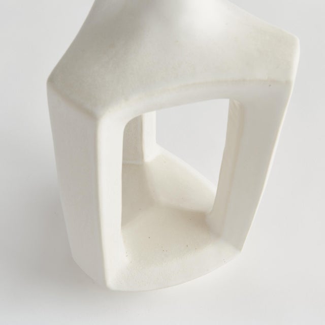 Kenneth Ludwig Chicago Sonya Vase Tall For Sale - Image 4 of 7