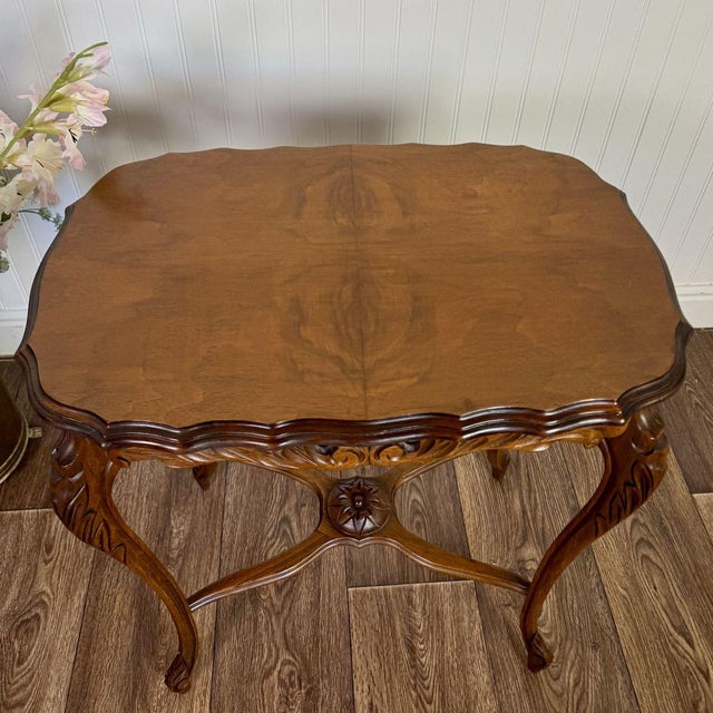 French Provincial Mid 20th Century Walnut Hand-Carved French Provincial Side Table For Sale - Image 3 of 15