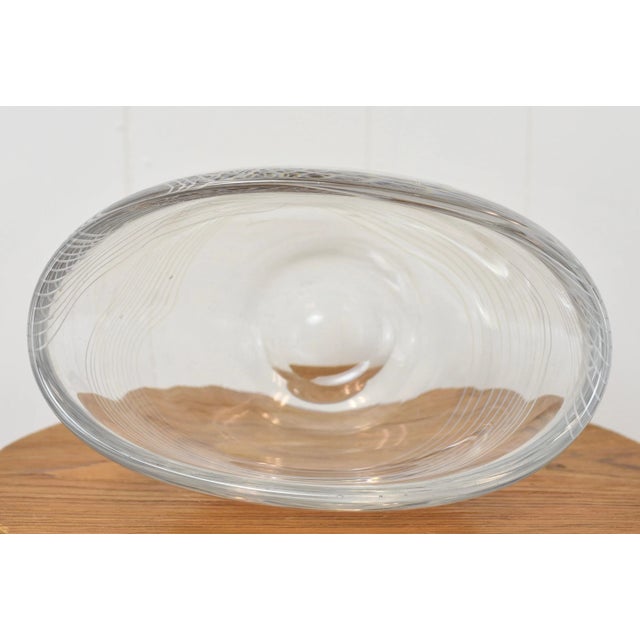 Glass Mid Century Modern Vicke Lindstrand for Kosta Arabesque Art Glass Bowl For Sale - Image 7 of 13