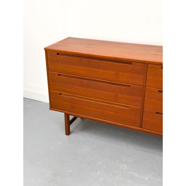 Large Teak Chest of Drawers from Tørring / HJN Møbelfabrik, 1960s For Sale - Image 6 of 18