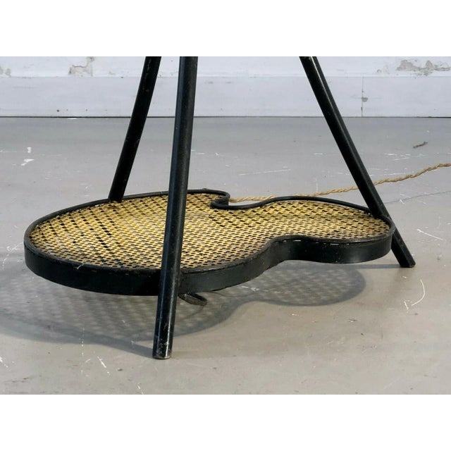 An exceptional and authentic tripod/triennial floor lamp of floral inspiration with 3 arms of light, Modernist, Shabby-...