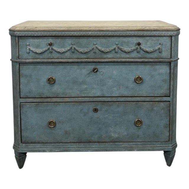 Early 19th Century Gustavian Commode For Sale
