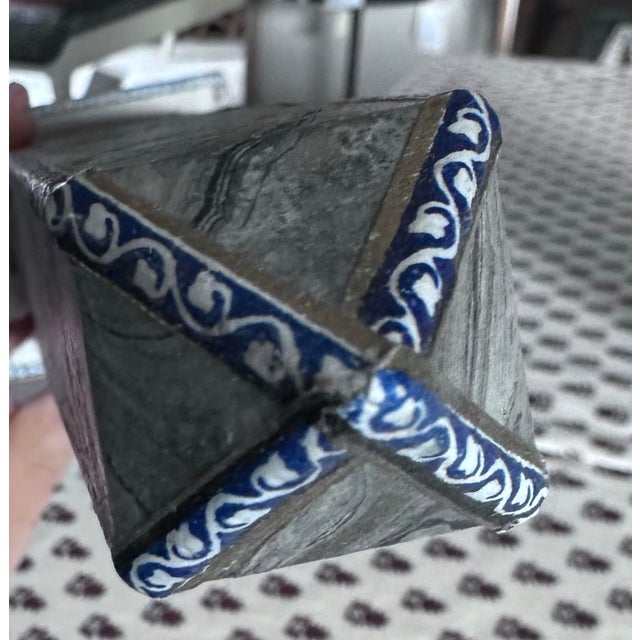 Pair of 1960s Fuax Marble Obelisks For Sale In Boston - Image 6 of 10