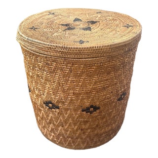 Large Vintage Indonesian Hand -Woven Lombok Storage Basket With Lid For Sale