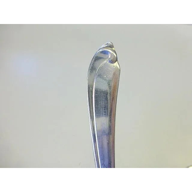 Mid-Century Modern Mid-Century Modern Oneida Skyward Silverplate Flatware Set- 45 Pieces For Sale - Image 3 of 5