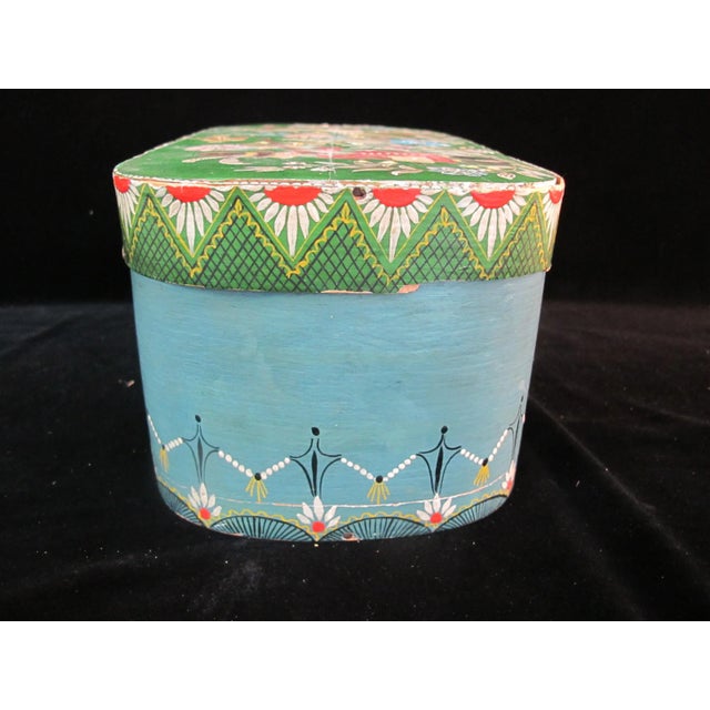 Vintage Hand Painted Tole Deer Hunting Scene Wood Keepsake Sewing Box With Lid For Sale - Image 4 of 9