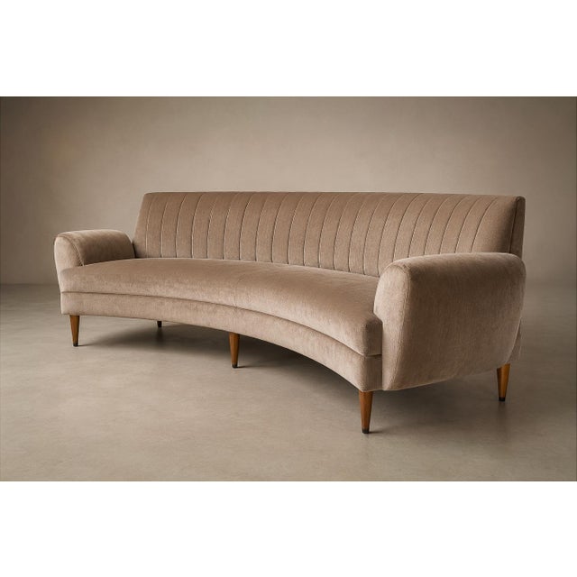 Wood Brazilian Modern Sculptural Curved Sofa in Mohair and Caviúna Wood, 1960s For Sale - Image 7 of 18