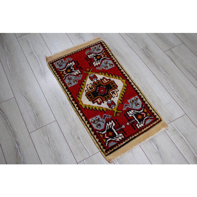 1960s Turkish Doormat Vintage Small Rug Doormat Handmade Traditional Rug For Sale In Sacramento - Image 6 of 6